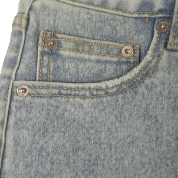 NWT No Boundaries Mid Rise Fringe Hem Denim Shorts Womens 10 Acid Wash Stretch - Picture 2 of 6